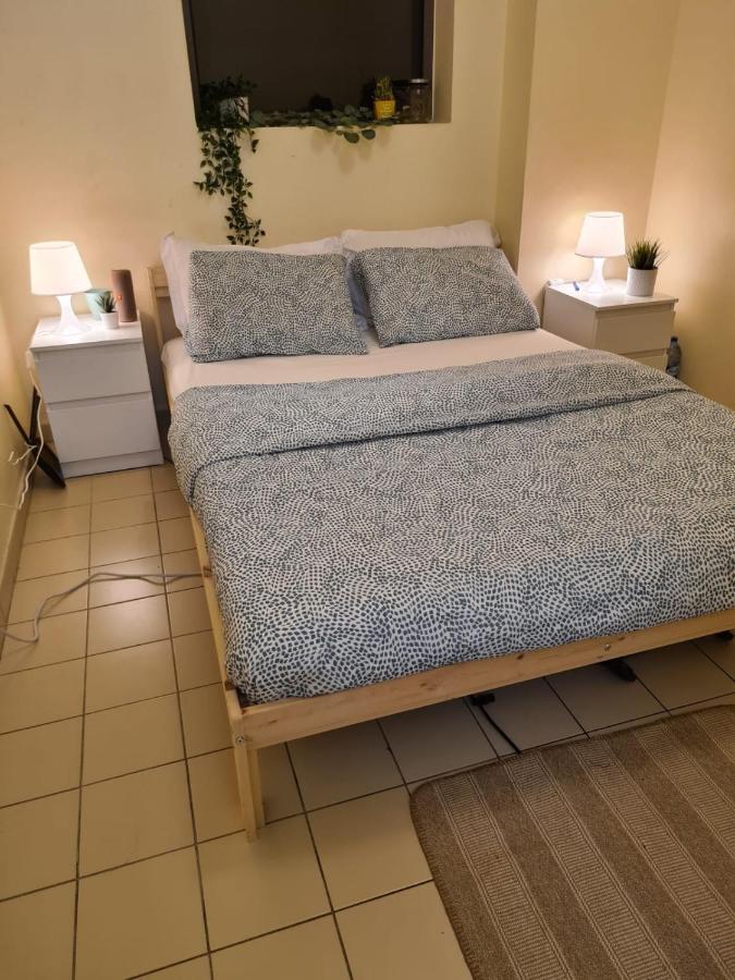 Bombay Backpackers Dxb (Adults Only) Hostel Дубай Екстериор снимка
